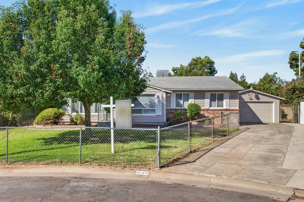 1649 Robin Hood Court, Sacramento, CA 95815 - #1