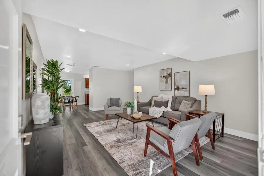 1649 Robin Hood Court, Sacramento, CA 95815 - #3