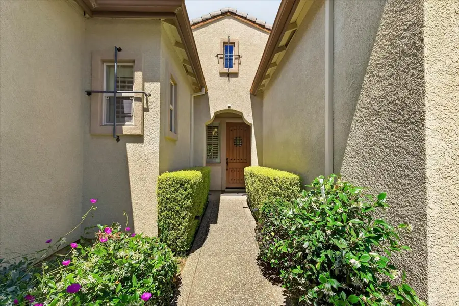 9001 Virginia Fife Way, Elk Grove, CA 95624 - #2