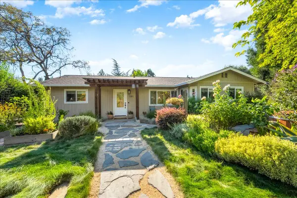 161 Russell Loop, Auburn, CA 95603