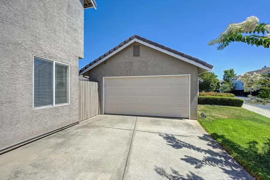 7423 Woodville Lane, Sacramento, CA 95842 - #3