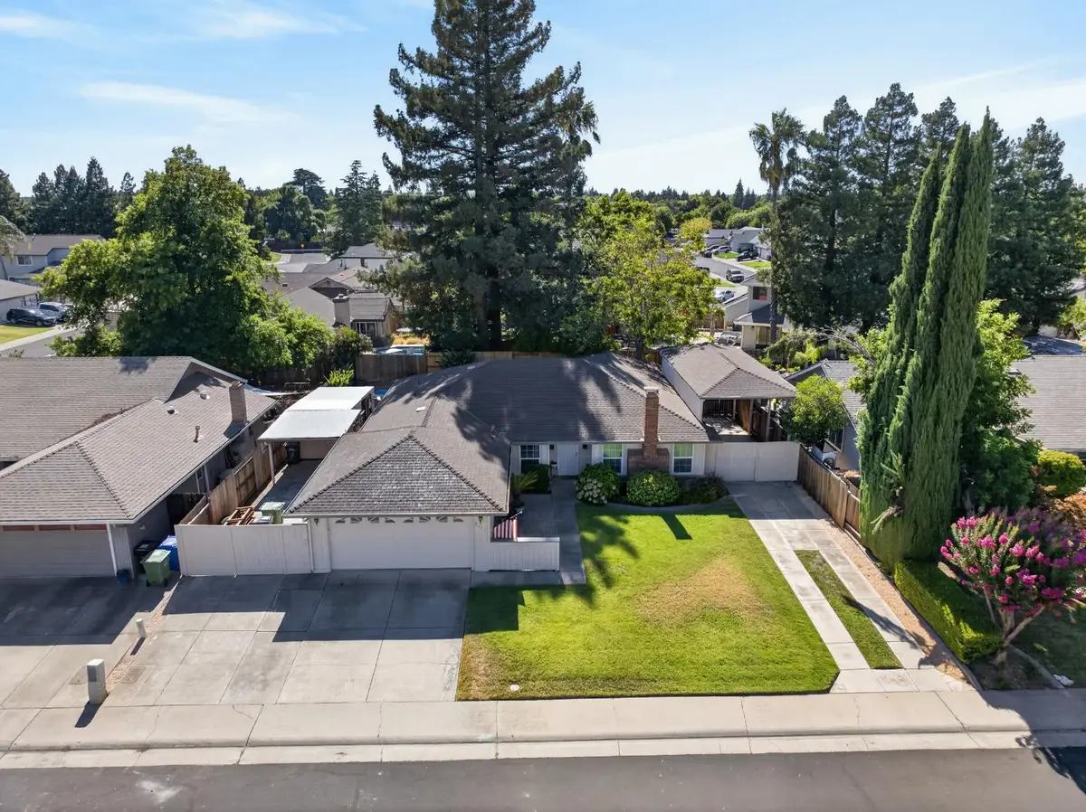 8541 Diamond Oak Way, Elk Grove, CA 95624 - #1