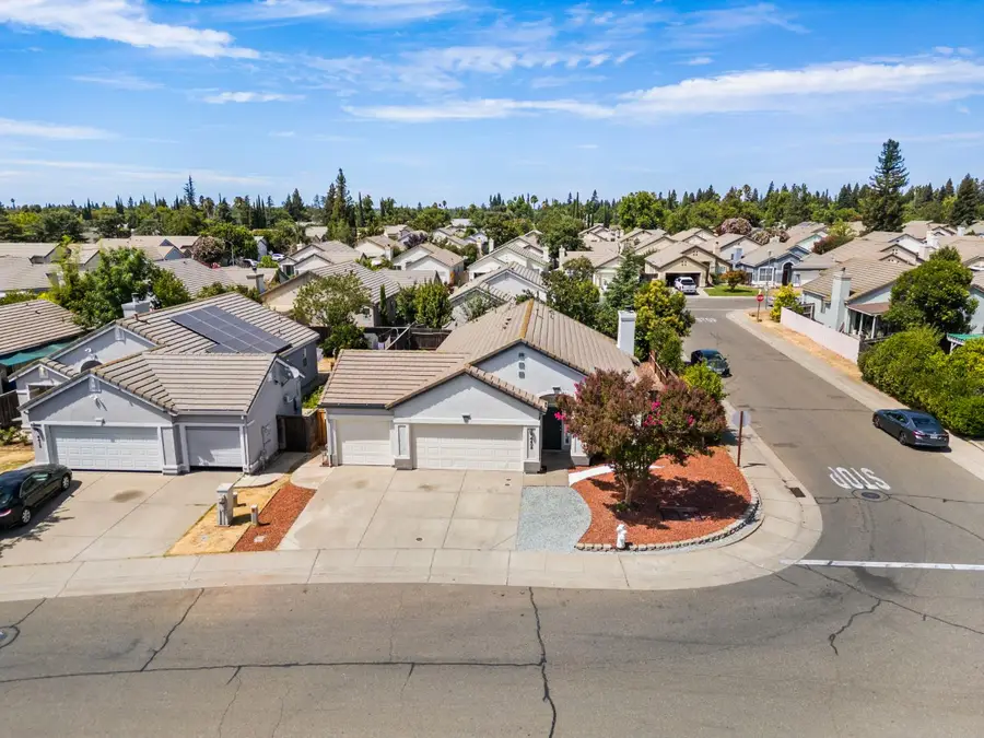 4408 Hedge Avenue, Sacramento, CA 95826 - #2