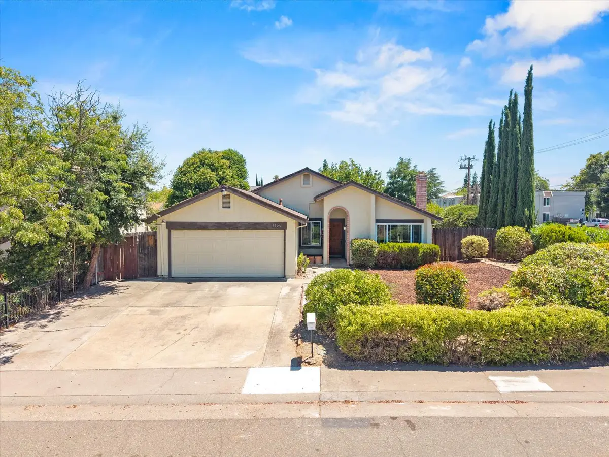 3925 Tillamook Way, Sacramento, CA 95826 - #1