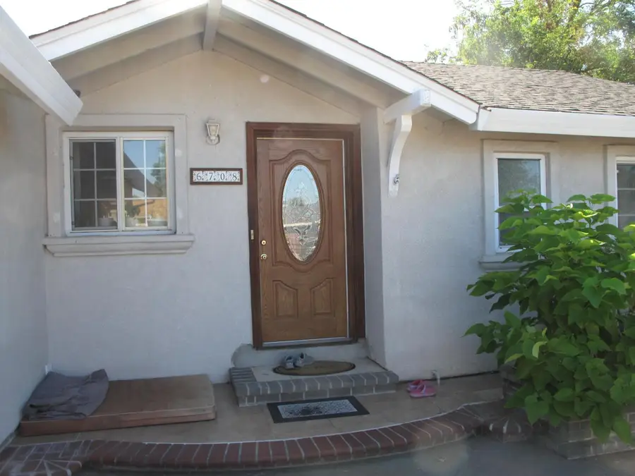 6708 Steiner, Sacramento, CA 95823 - #2
