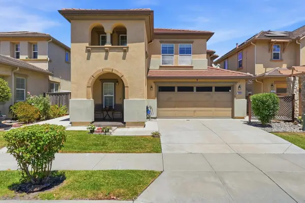 323 Autumn Rain Drive, Lathrop, CA 95330