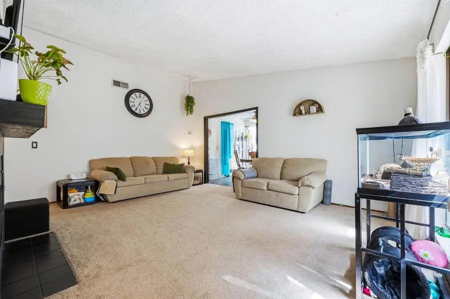 4201 Oberon Ave, North Highlands, CA 95660 - #2