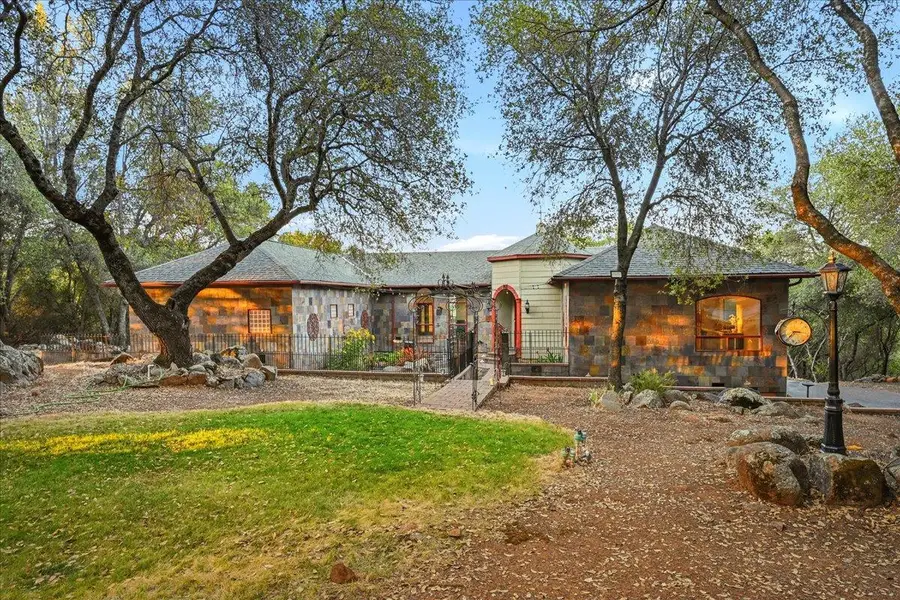 15873 Woodlake Court, Grass Valley, CA 95949 - #2