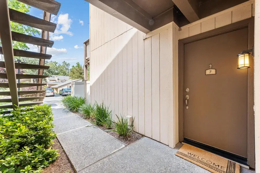 524 Woodside Oaks #7, Sacramento, CA 95825 - #3