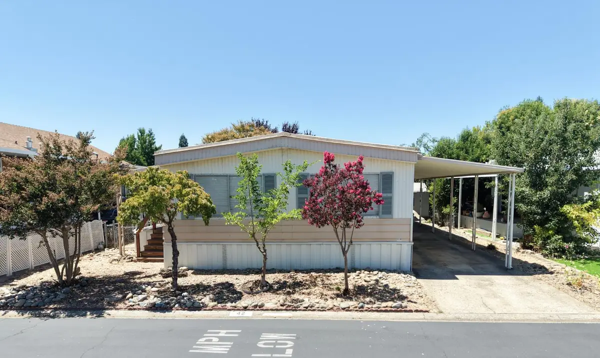 42 Temple Dr., Sacramento, CA 95827 - #1