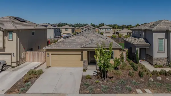 1317 River Run Cir, Ione, CA 95640