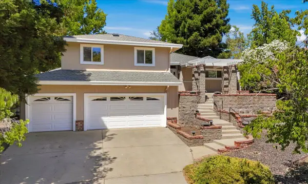 18514 Lake Forest Drive, Penn Valley, CA 95946