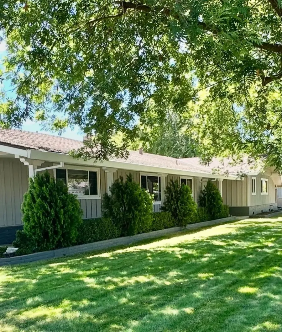 404 Robin Hood, Modesto, CA 95350 - #2