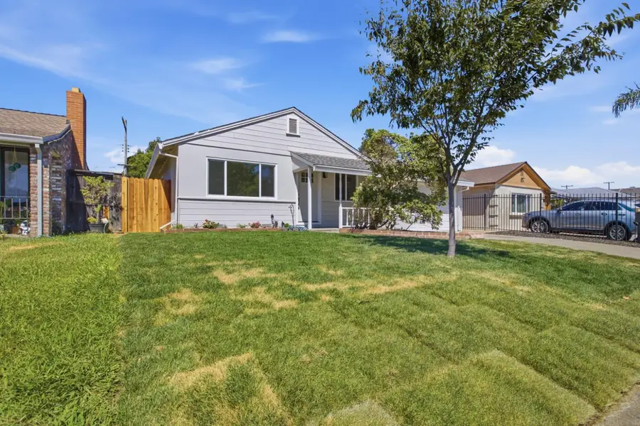 5408 78th Street, Sacramento, CA 95820 - #2