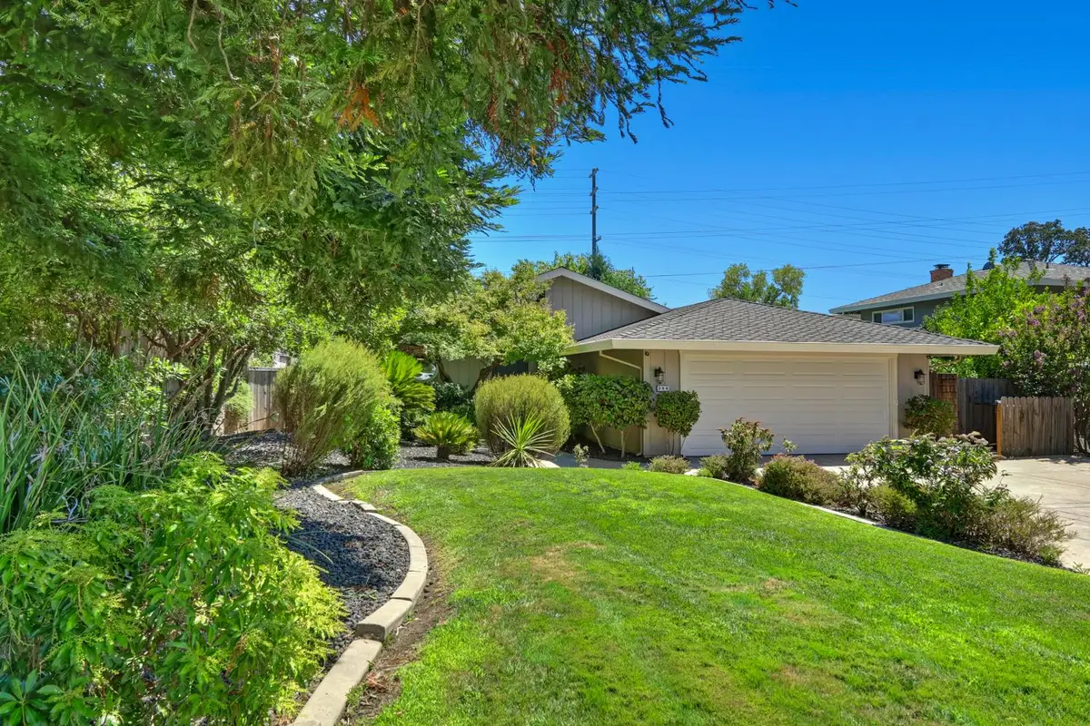 344 Diamond Oaks Road, Roseville, CA 95678 - #1