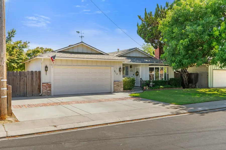 212 Eagle Court, Modesto, CA 95350 - #2