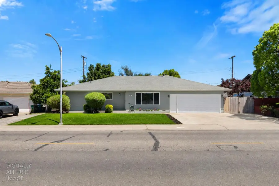 533 W Tokay Street, Lodi, CA 95240 - #2