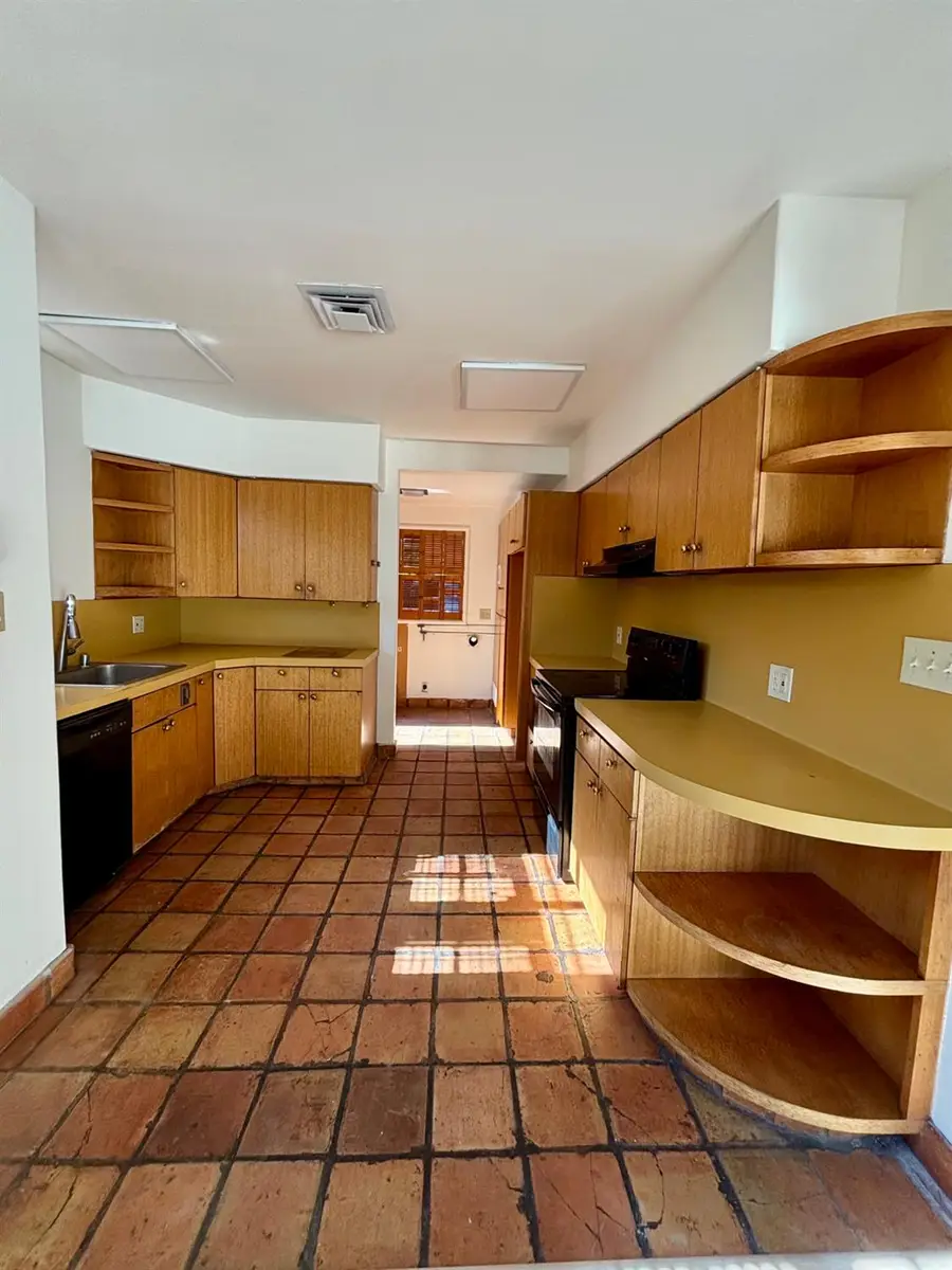 508 Adams Avenue, Los Banos, CA 93635 - #3