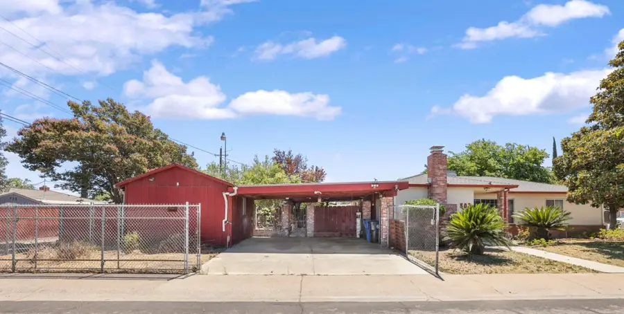 802 Pine Street, Manteca, CA 95336 - #2