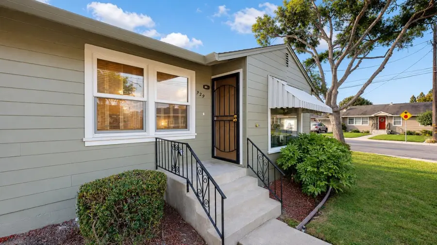 929 Capistrano Drive, Salinas, CA 93901 - #2