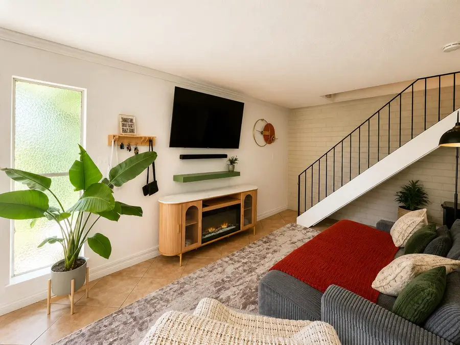 8947 El Mirador Drive #3, Elk Grove, CA 95624 - #2