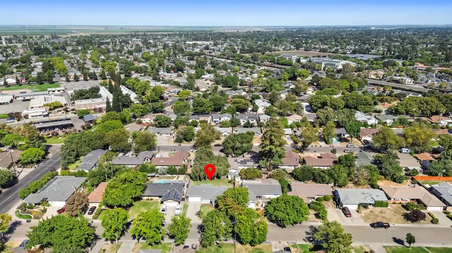 7523 Oakcreek Dr, Stockton, CA 95207 - #2