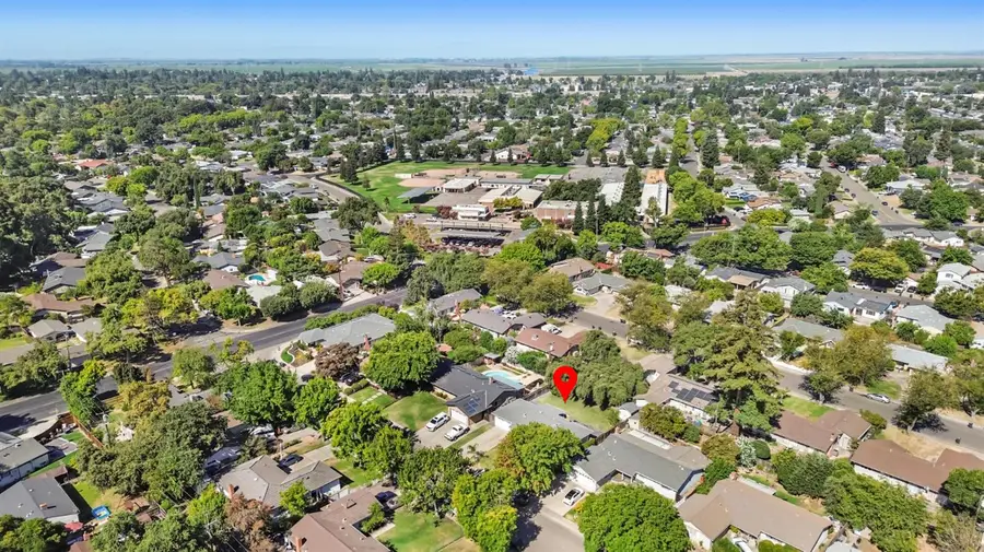 7523 Oakcreek Dr, Stockton, CA 95207 - #3