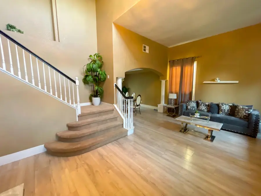 348 Ainsdale Court, Roseville, CA 95747 - #2
