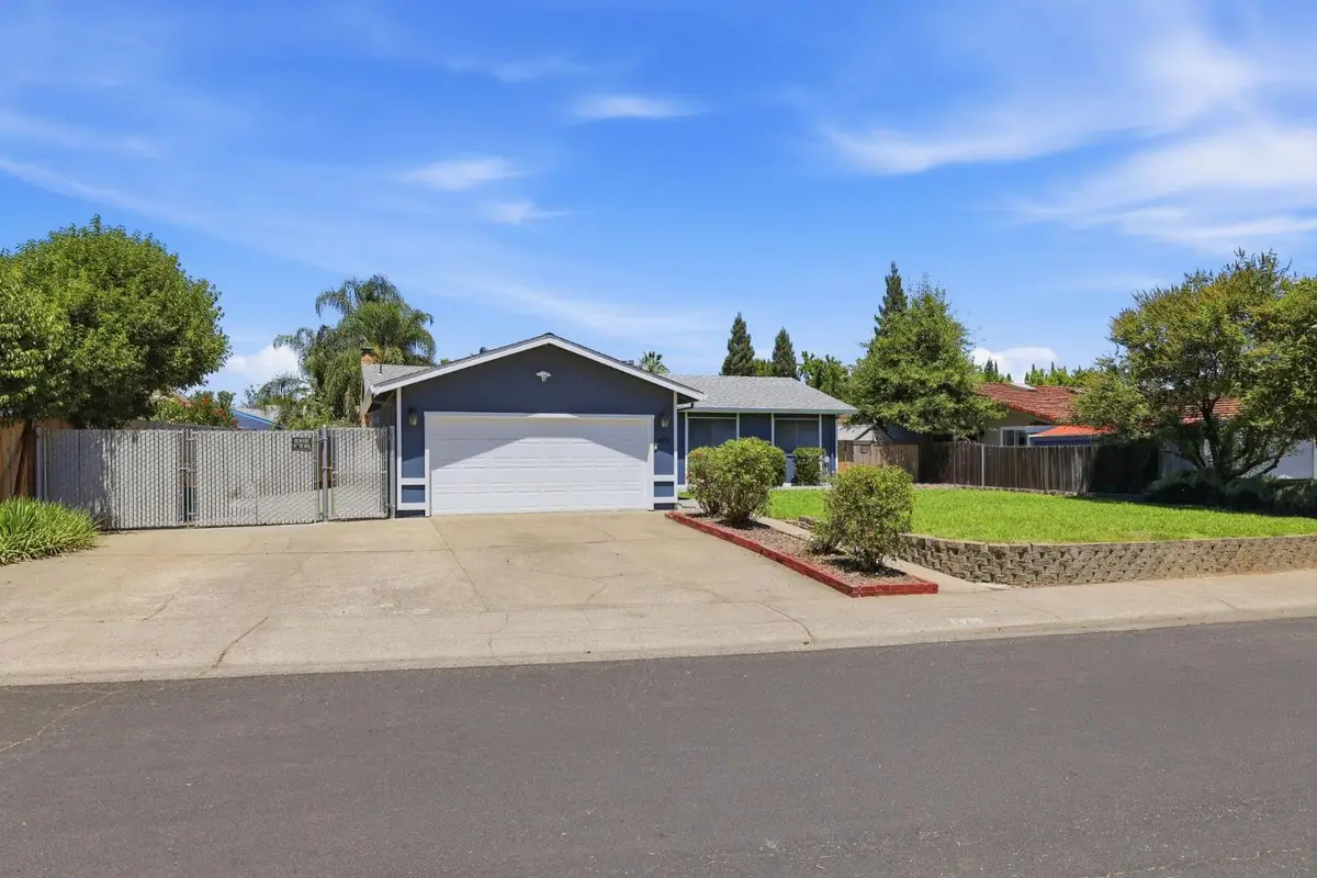 422 Greenridge Avenue, Roseville, CA 95678 - #1