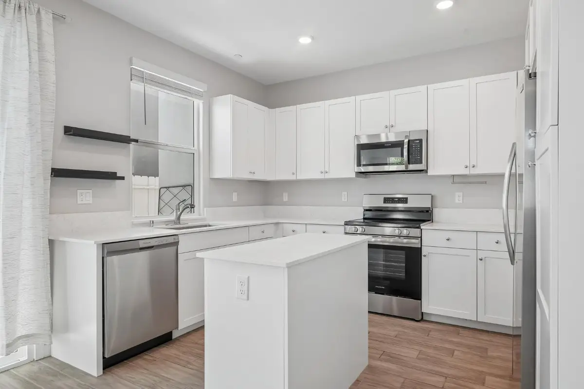 813 Lake Park Circle, Galt, CA 95632 - #1