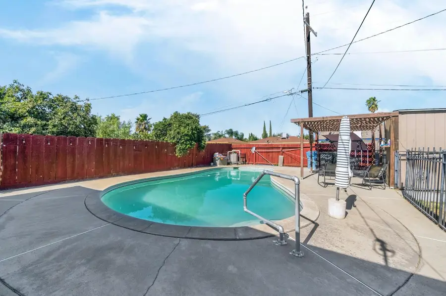 1016 Cutting Street, Madera, CA 93638 - #2