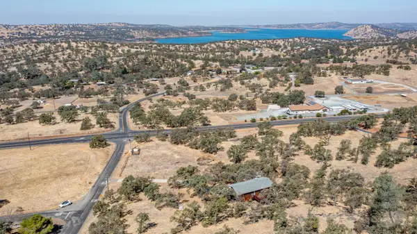 4115 Arbolada Drive, La Grange, CA 95329