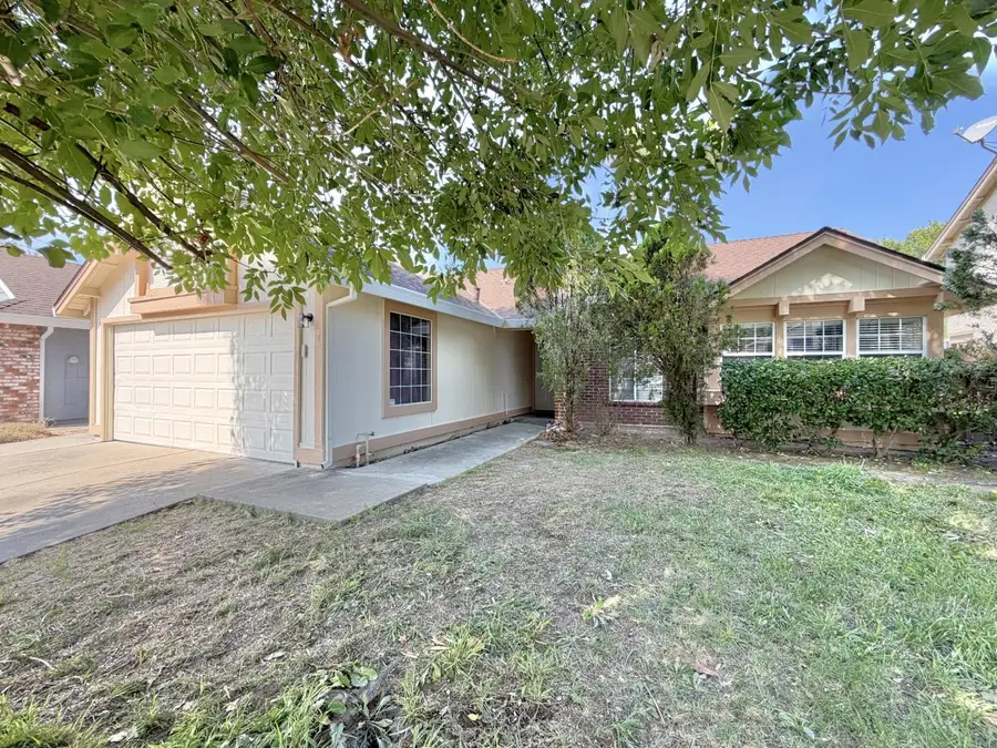 8561 Vintage Park Drive, Sacramento, CA 95828 - #2