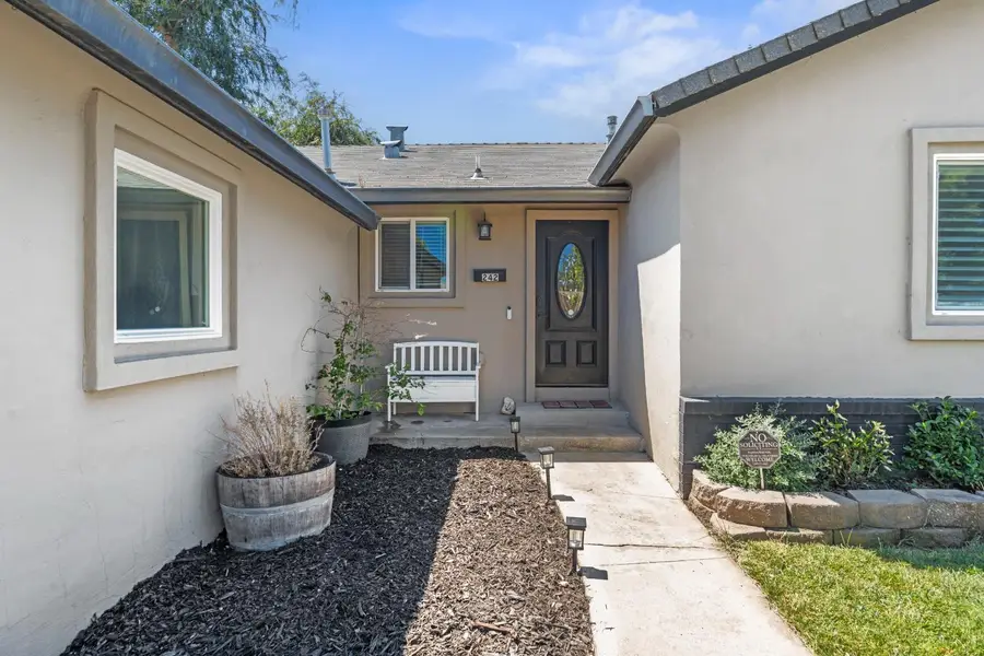 242 Martha Street, Manteca, CA 95337 - #2