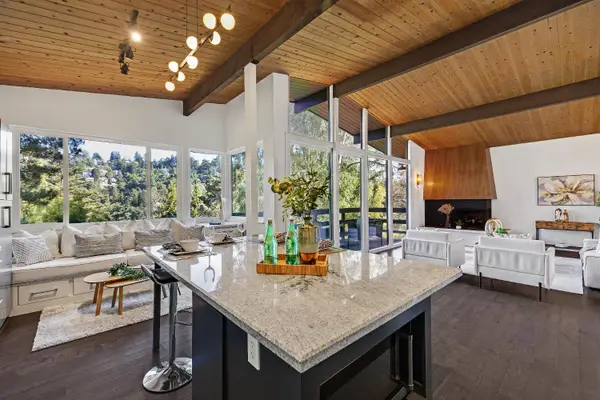 7194 Sayre Drive, Oakland, CA 94611