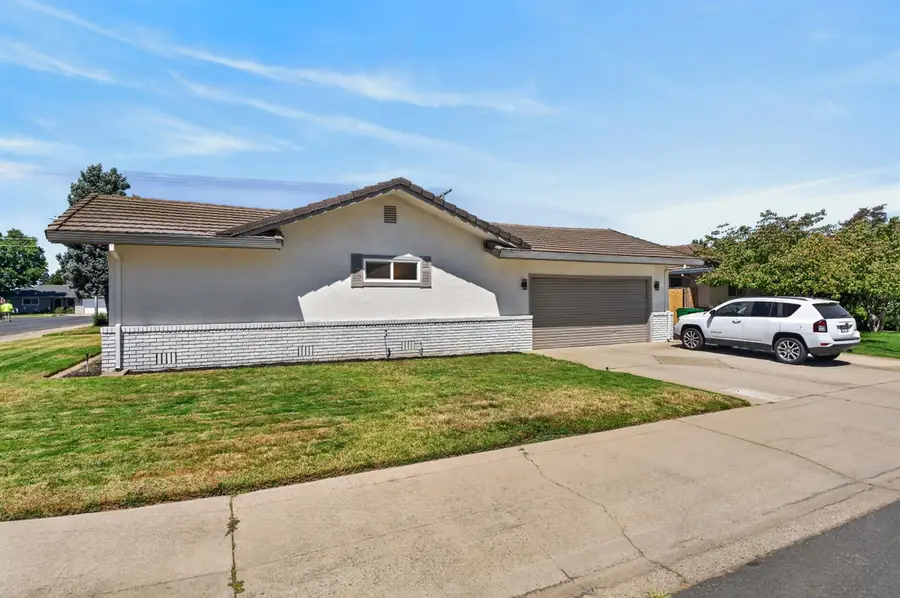 731 Birchwood Drive, Lodi, CA 95240 - #3