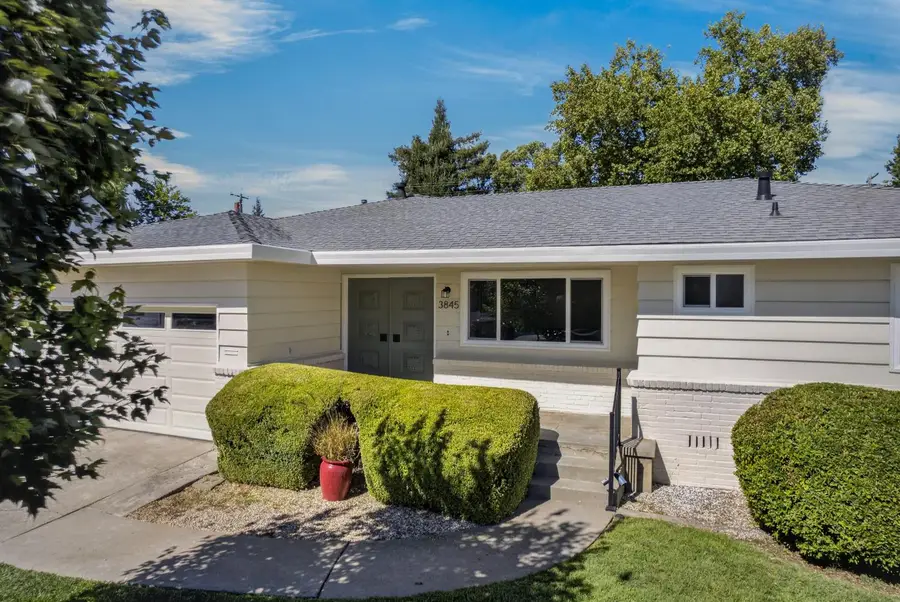 3845 Lynwood Way, Sacramento, CA 95864 - #2