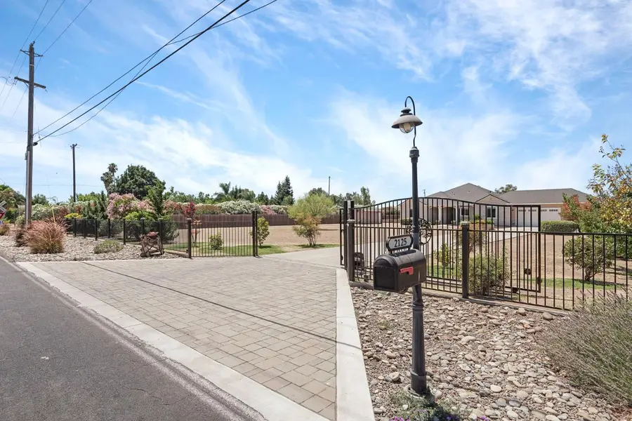 2125 Snyder Lane, Stockton, CA 95215 - #2