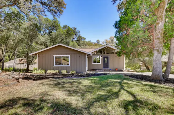 11969 Walnut Court, Auburn, CA 95602