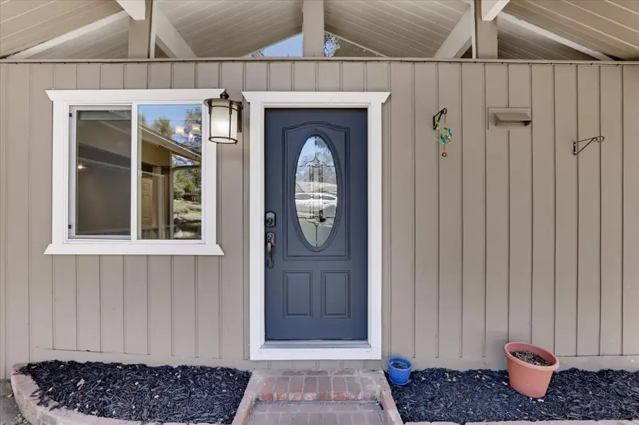 11969 Walnut Court, Auburn, CA 95602 - #2
