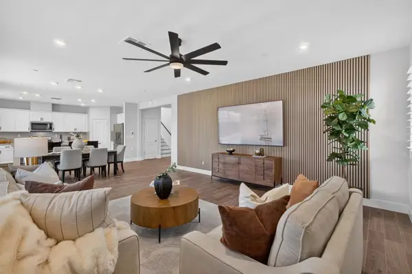 5072 Grasscreek Drive, Roseville, CA 95747
