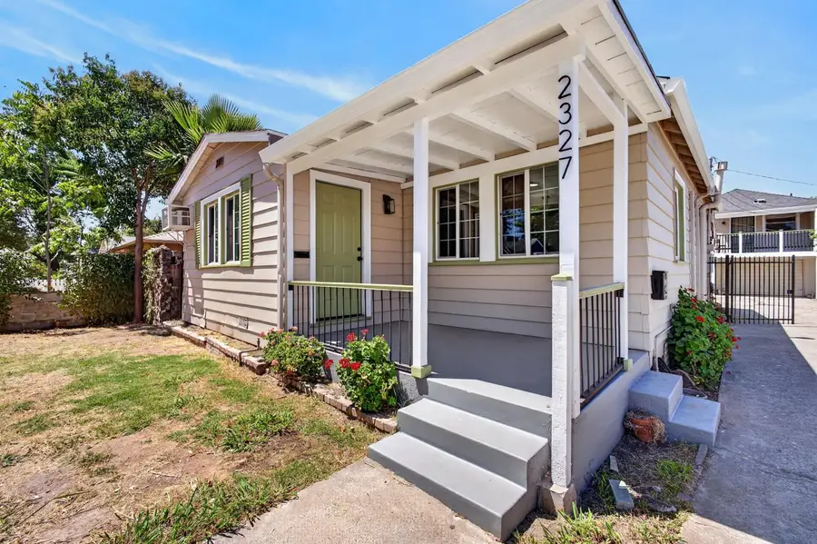 2327 Beaumont Street, Sacramento, CA 95815 - #2