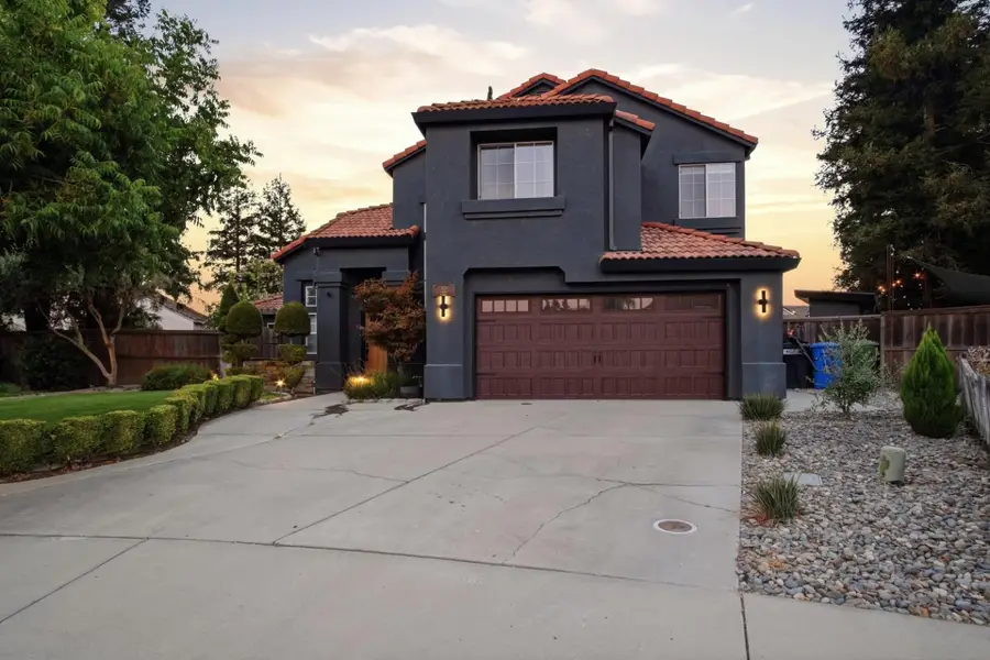 806 Ahern Court, Turlock, CA 95382 - #3