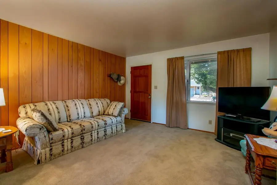 9156 Crown Street, Orangevale, CA 95662 - #3