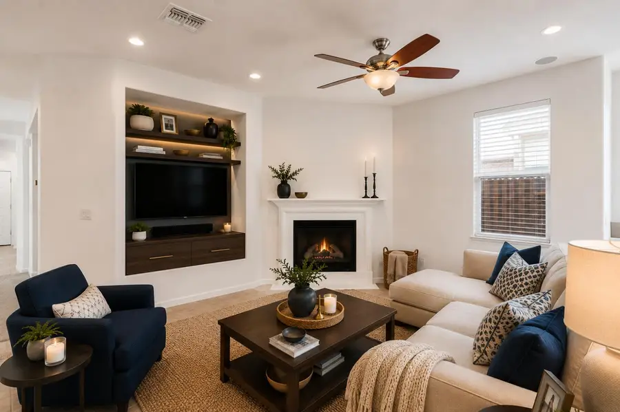 1905 Mammoth Way, Sacramento, CA 95834 - #3
