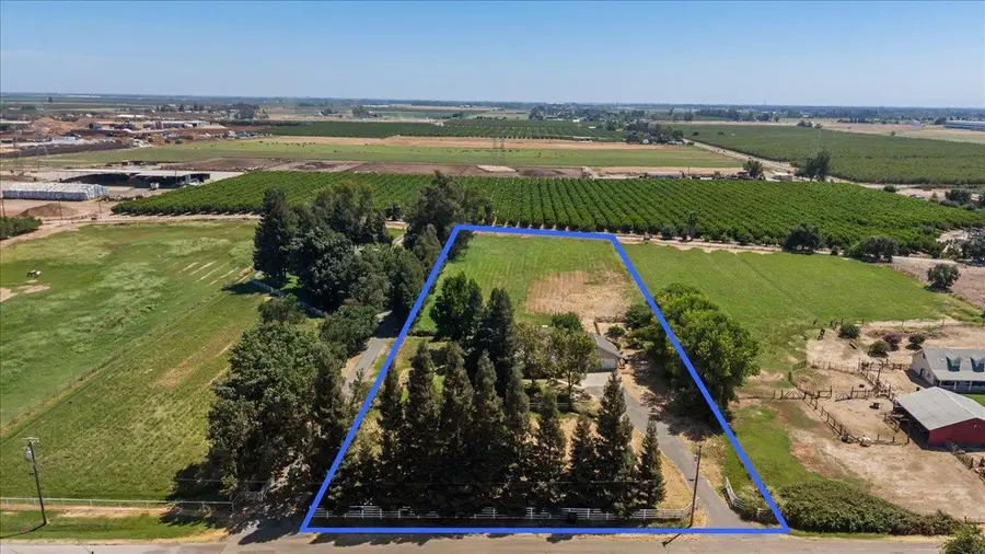 4900 California Avenue, Oakdale, CA 95361 - #3