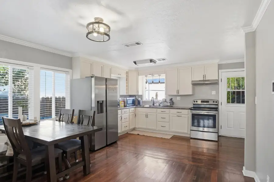 1956 Elmwood Avenue, Stockton, CA 95204 - #3