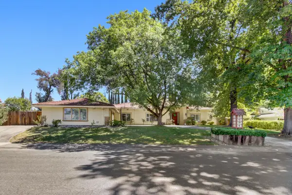 5694 Rolling Oak Dr., Sacramento, CA 95841