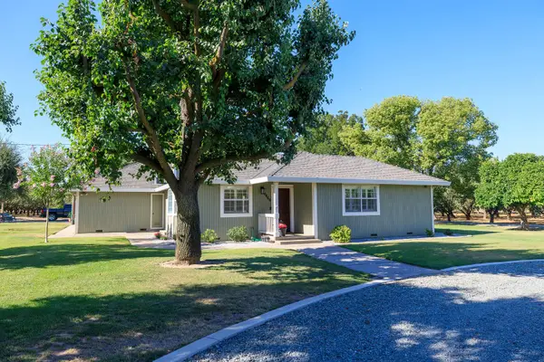 8460 E Keyes Road, Hughson, CA 95326