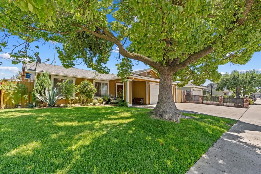 1044 Fruitbasket Lane, Livingston, CA 95334 - #3